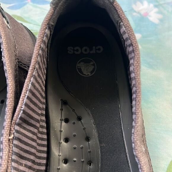 Crocs Walu Canvas Loafers Distressed - Picture 2 of 12